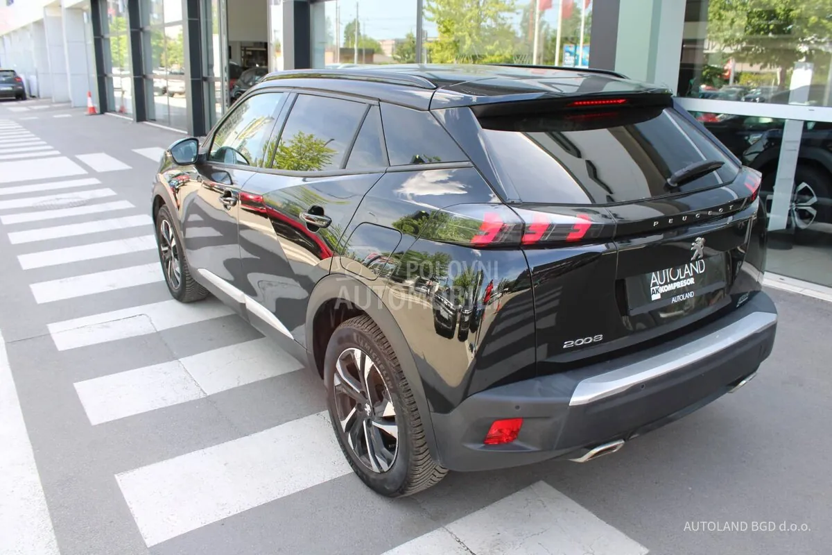 Peugeot 2008 2021 photo 5