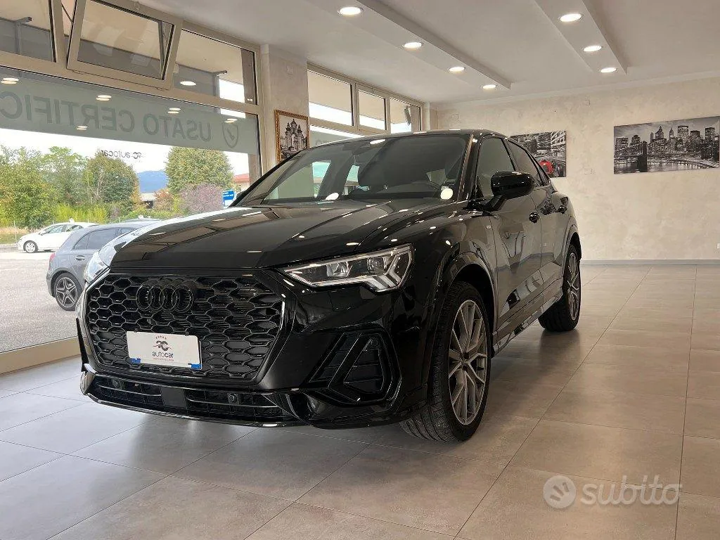 Audi Q3 2023 photo 2