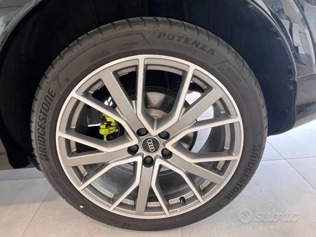 Audi Q3 2023 photo 3