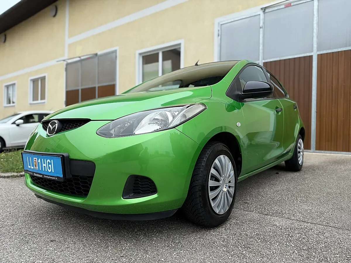 Mazda Mazda2 2008 photo 2