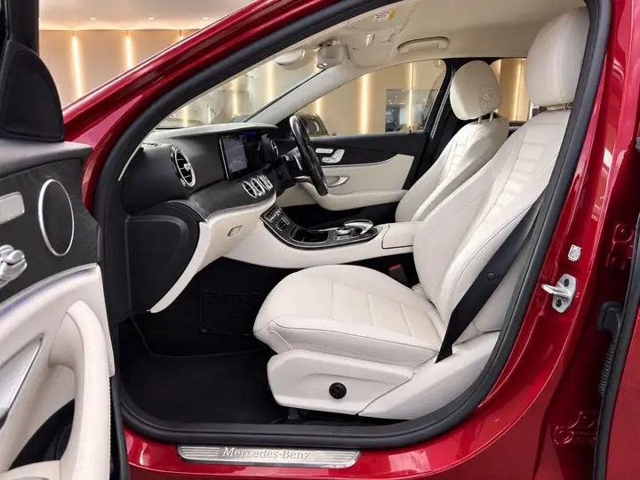 Mercedes-Benz E-Class 2020 photo 3