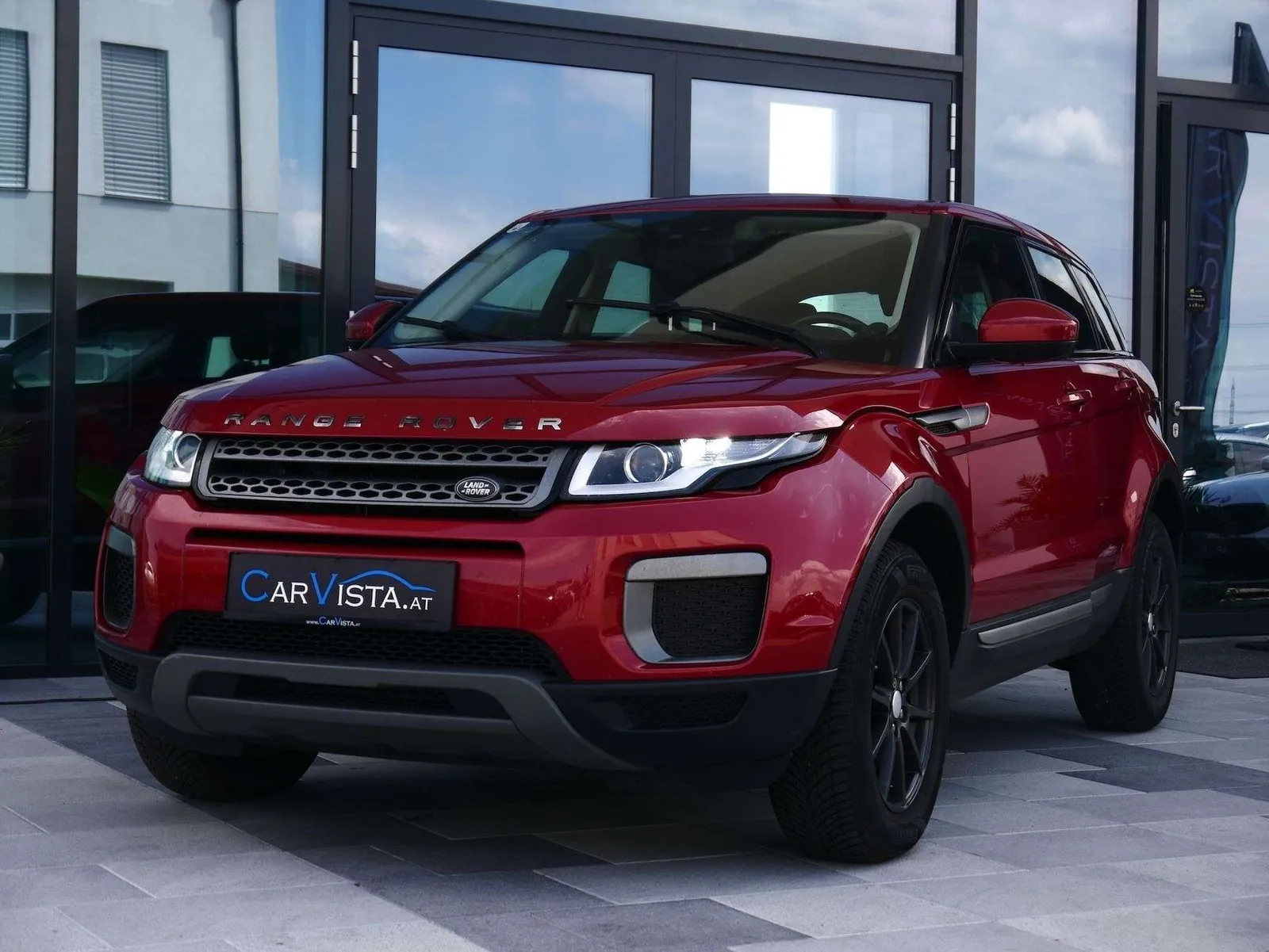 Land Rover Range Rover Evoque 2015 photo 2
