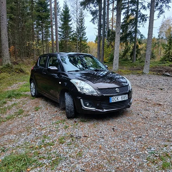 Suzuki Swift 2014 photo 2