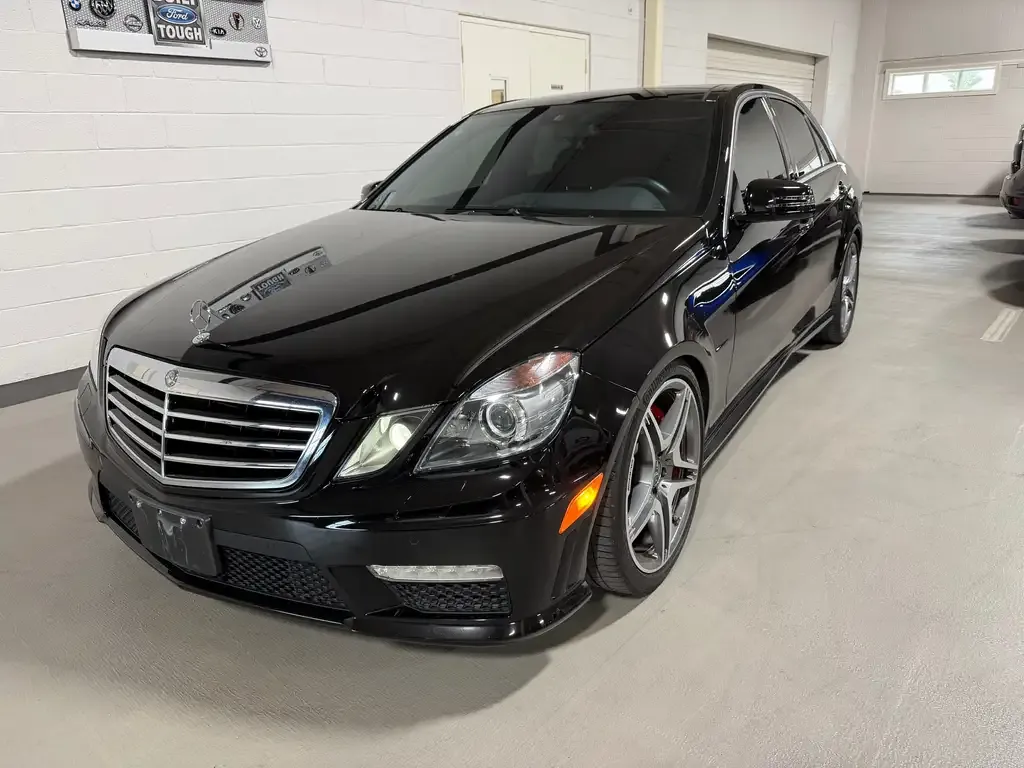 Mercedes-Benz E-Class 2013 photo 2