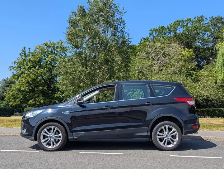 Ford Kuga 2015 photo 3