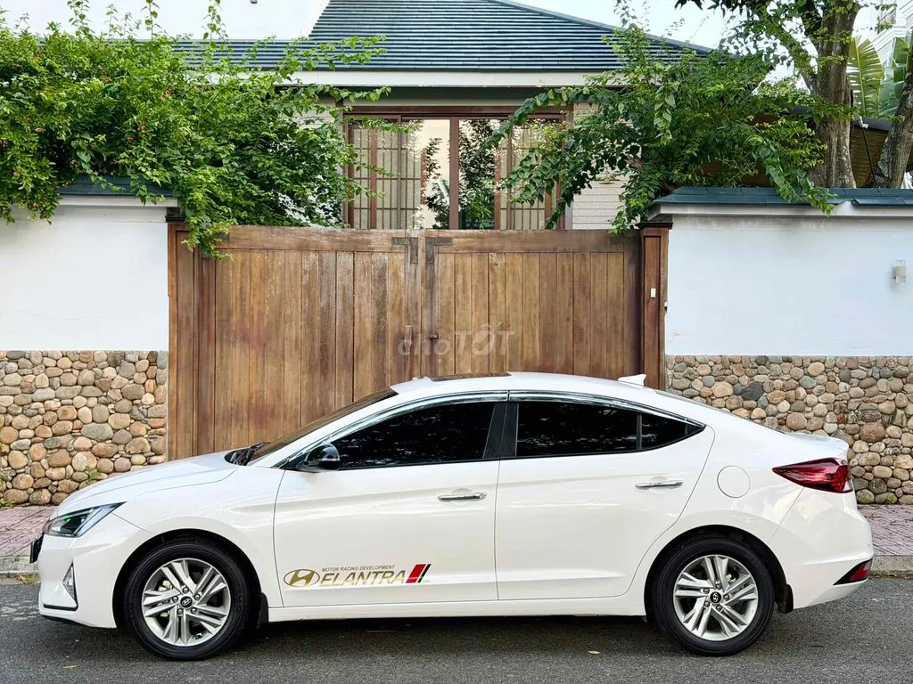 Hyundai Elantra 2021 photo 4