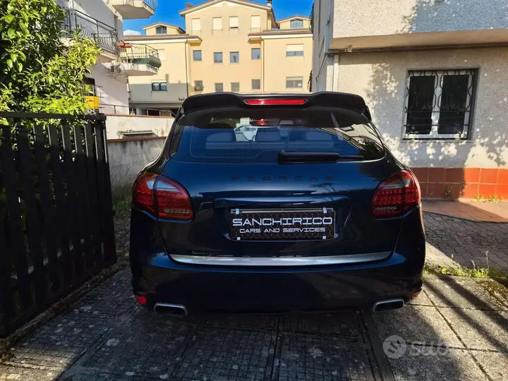 Porsche Cayenne 2011 photo 5