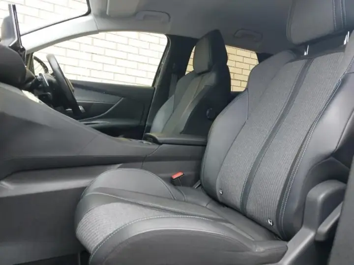 Peugeot 3008 2021 photo 5