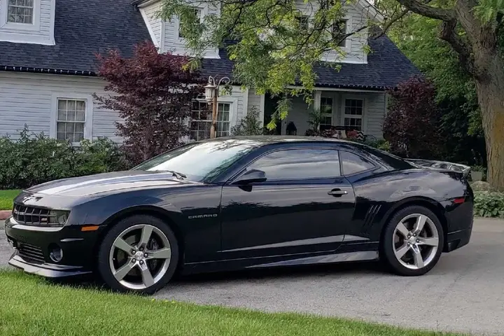 Chevrolet Camaro 2012 photo 2