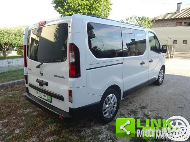 Renault Trafic 2016 photo 5