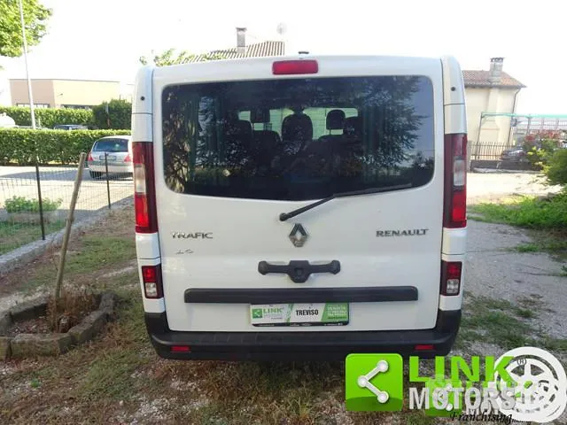 Renault Trafic 2016 photo 4