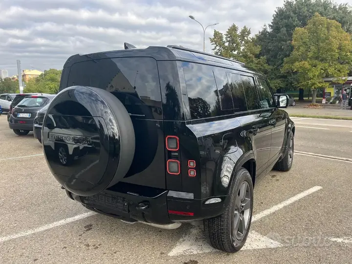 Land Rover Defender 2026 photo 4