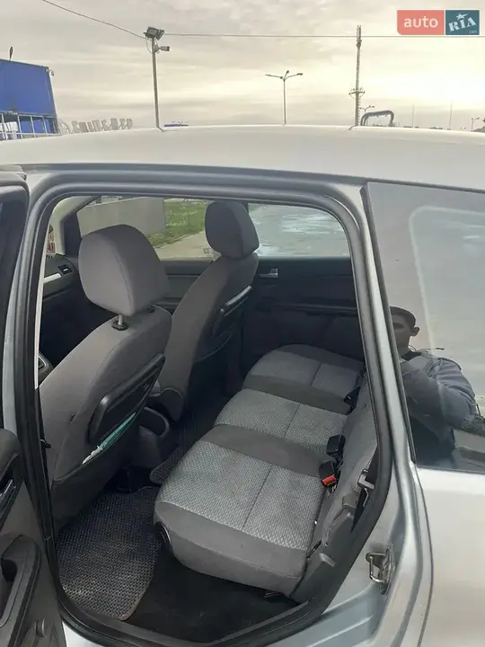 Ford C-Max 2005 photo 2