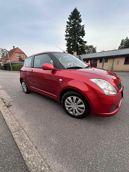 Suzuki Swift 2007 photo 2