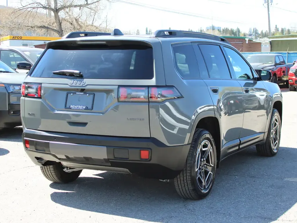 Jeep Cherokee 2026 photo 4