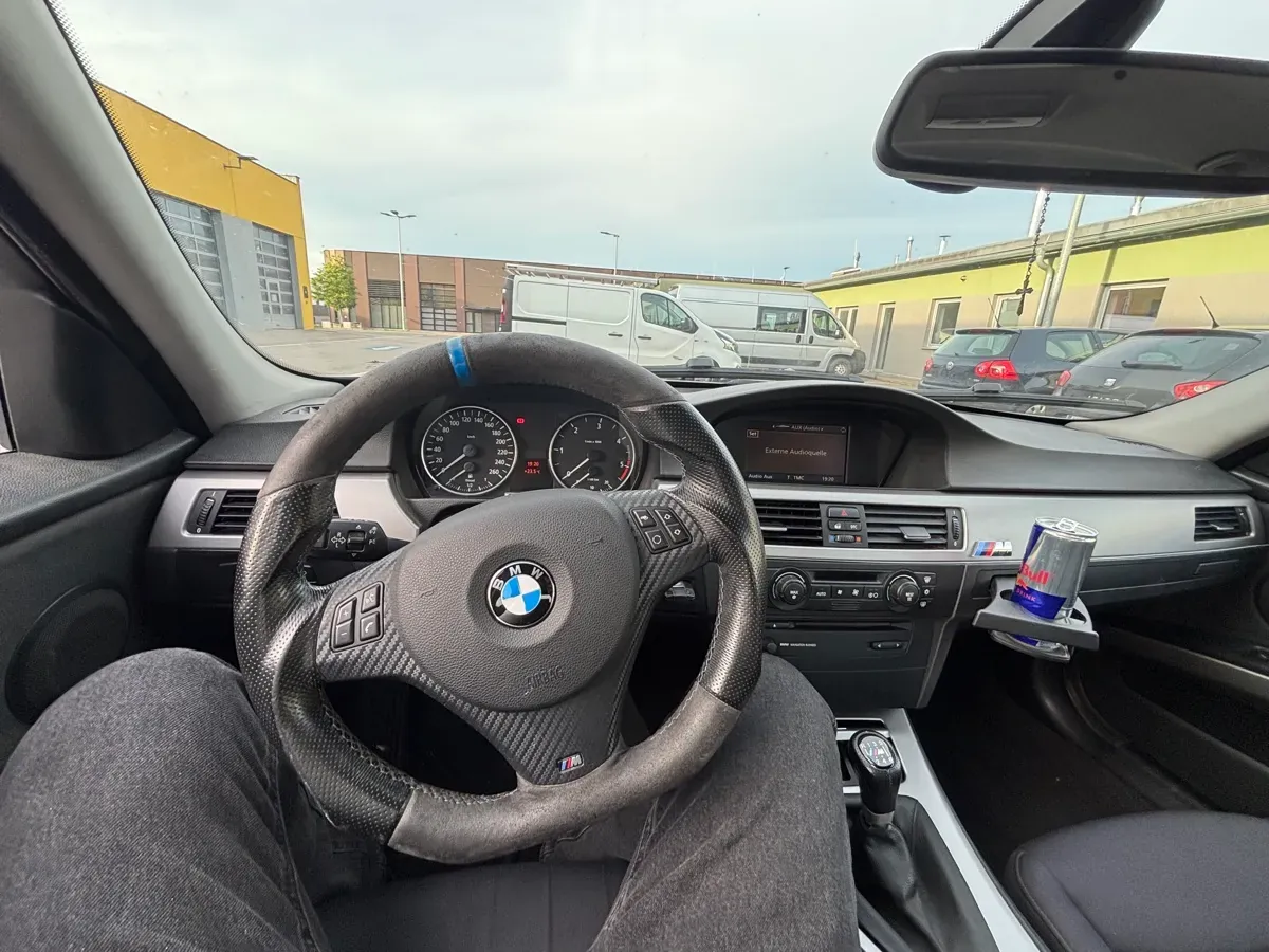 BMW 3 Series 2006 photo 2