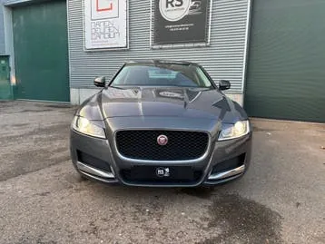 Jaguar Xf 2017 photo 2