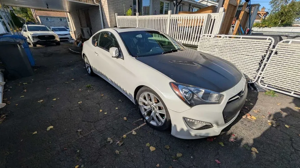 Hyundai Genesis