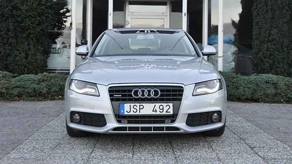Audi A4 2009 photo 2