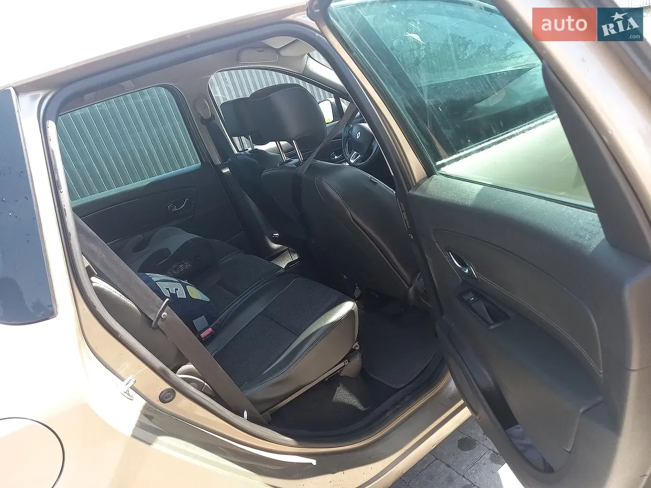 Renault Scenic 2013 photo 3