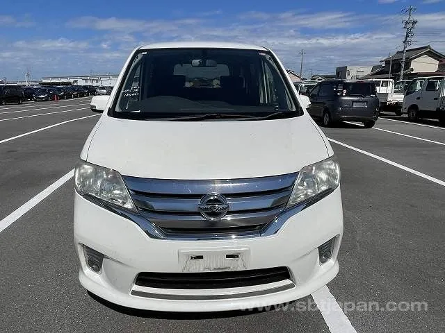 Nissan Serena Highway Star S 2013 photo 5