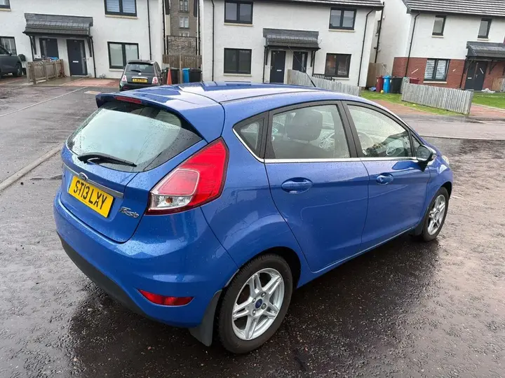 Ford Fiesta 2013 photo 4