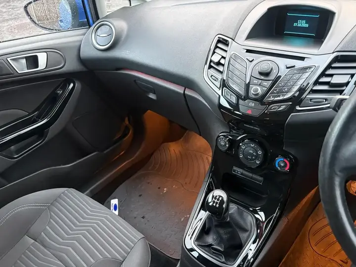 Ford Fiesta 2013 photo 5