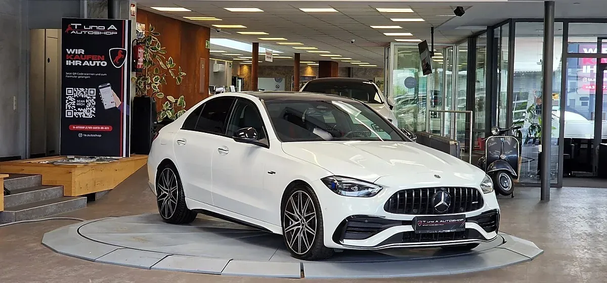 Mercedes-Benz C-Class 2023 photo 3