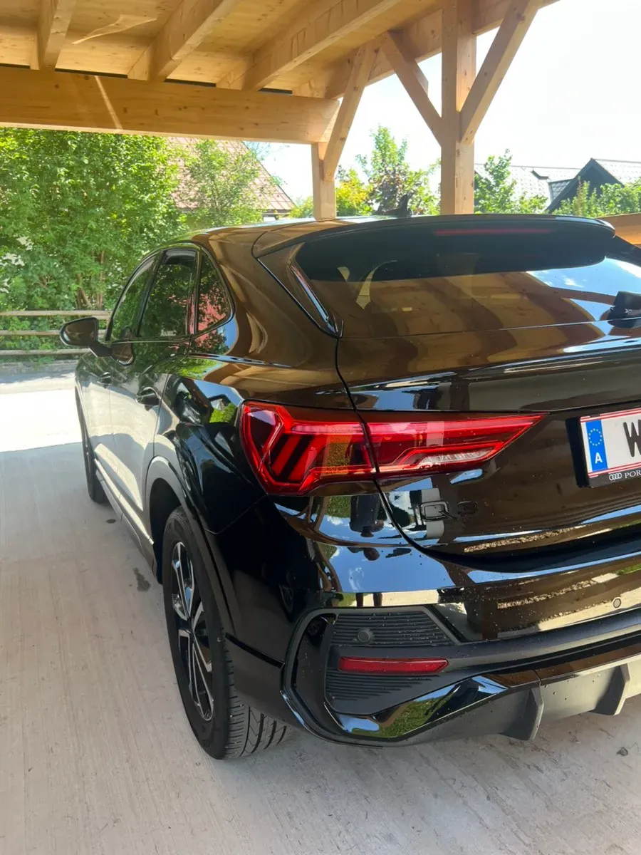 Audi Q3 2020 photo 2