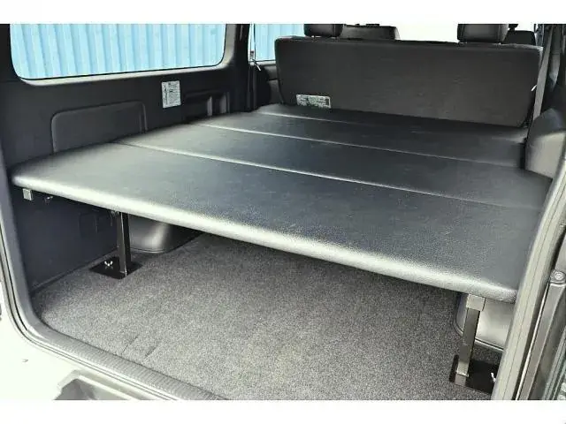 Toyota Hiace 2025 photo 3