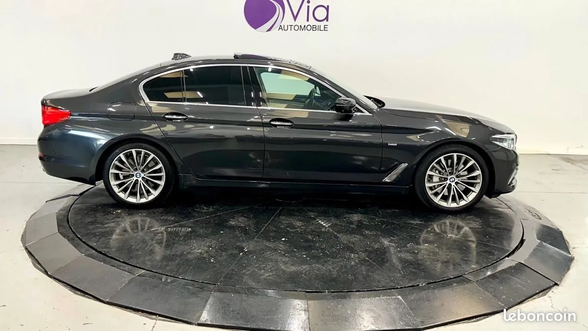 BMW 5 Series 2017 photo 4