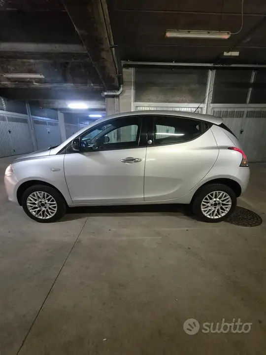 Lancia Ypsilon 2013 photo 3