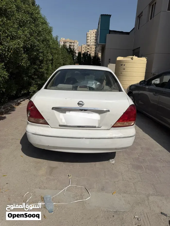 Nissan Sunny 2005 photo 2