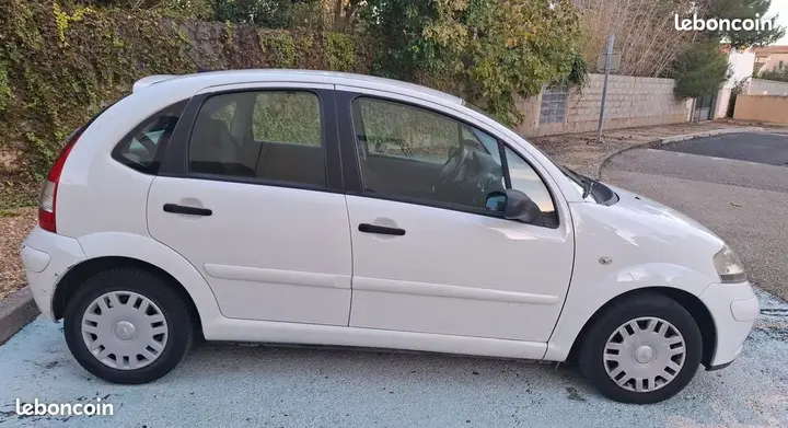 Citroen C3 2009 photo 3