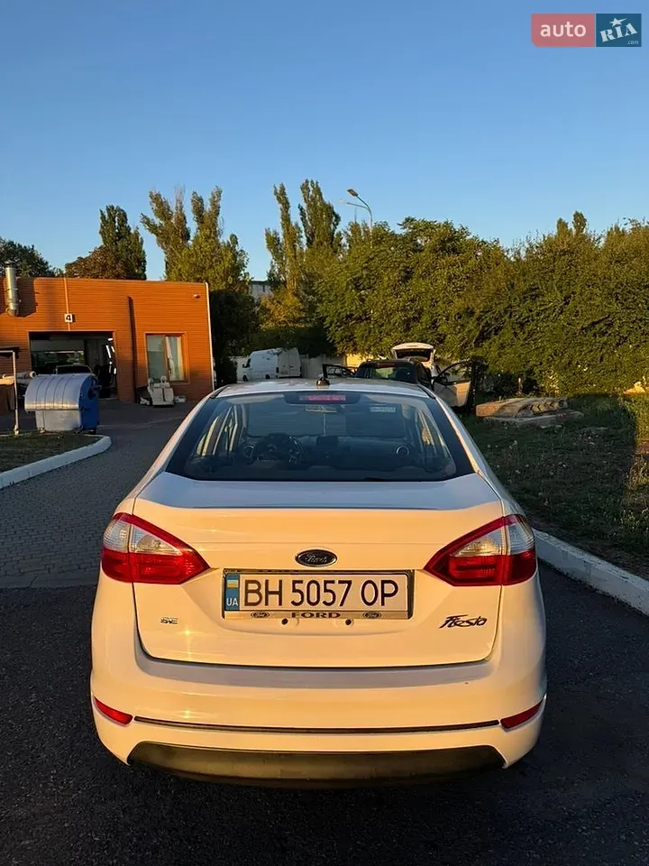 Ford Fiesta 2016 photo 5