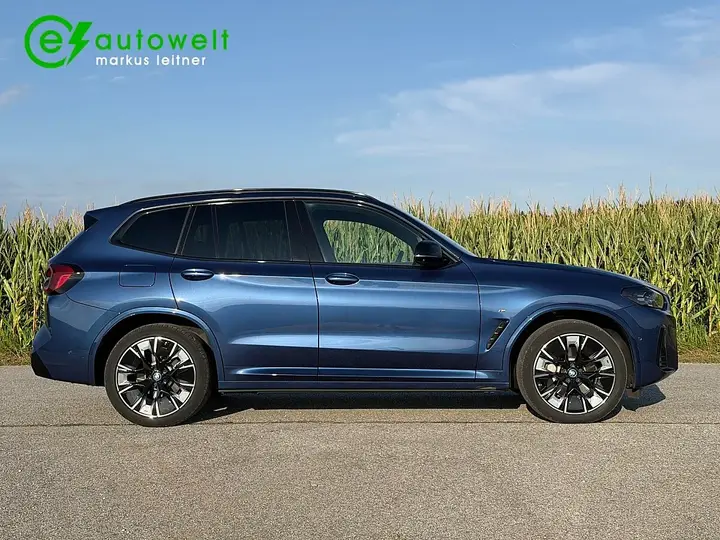 BMW Ix3 2024 photo 2
