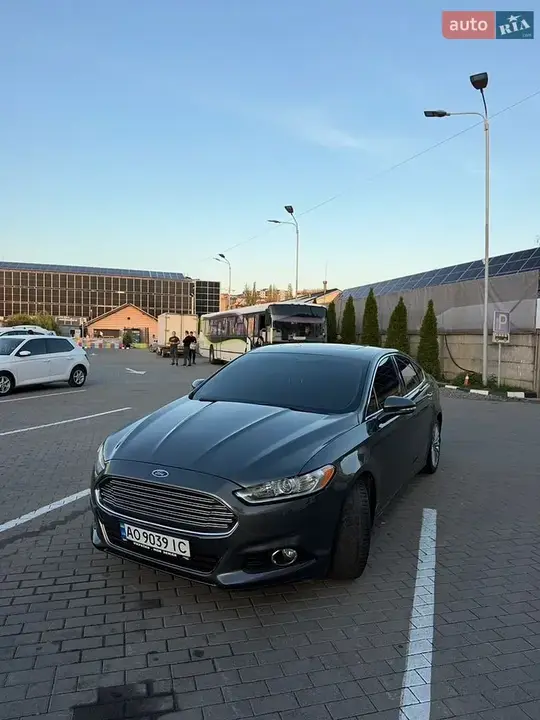 Ford Fusion 2014 photo 2