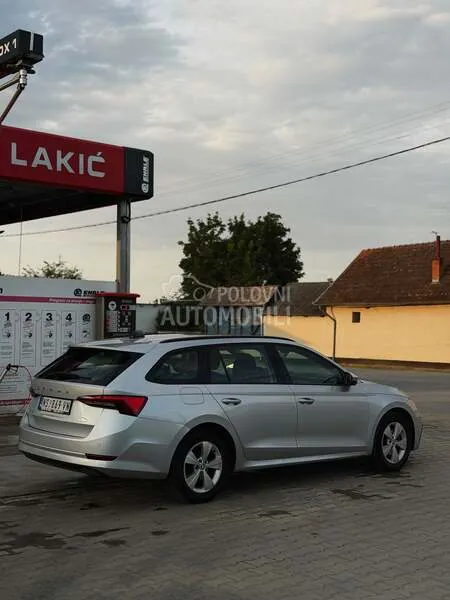 Skoda Octavia 2021 photo 5