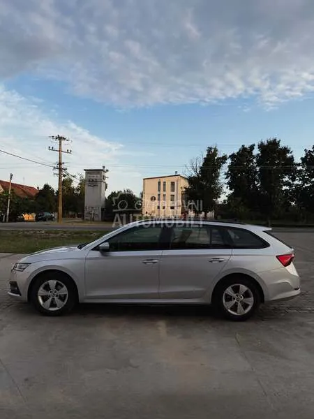 Skoda Octavia 2021 photo 2