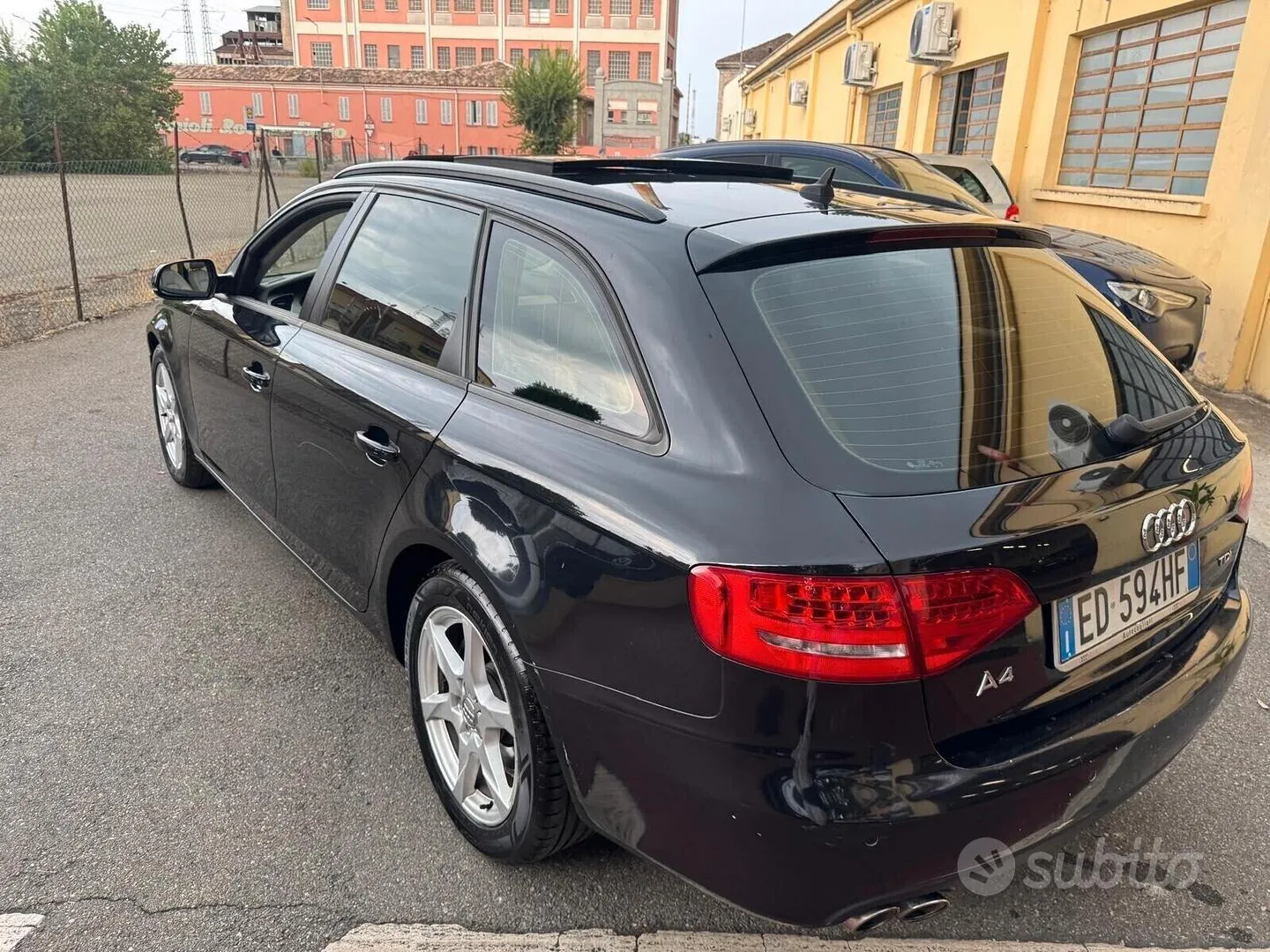 Audi A4 Avant 2010 photo 4