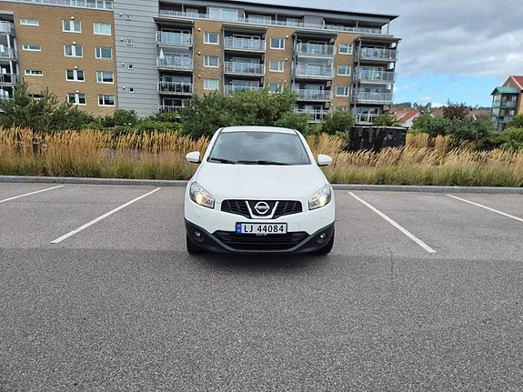 Nissan Qashqai 2011 photo 2