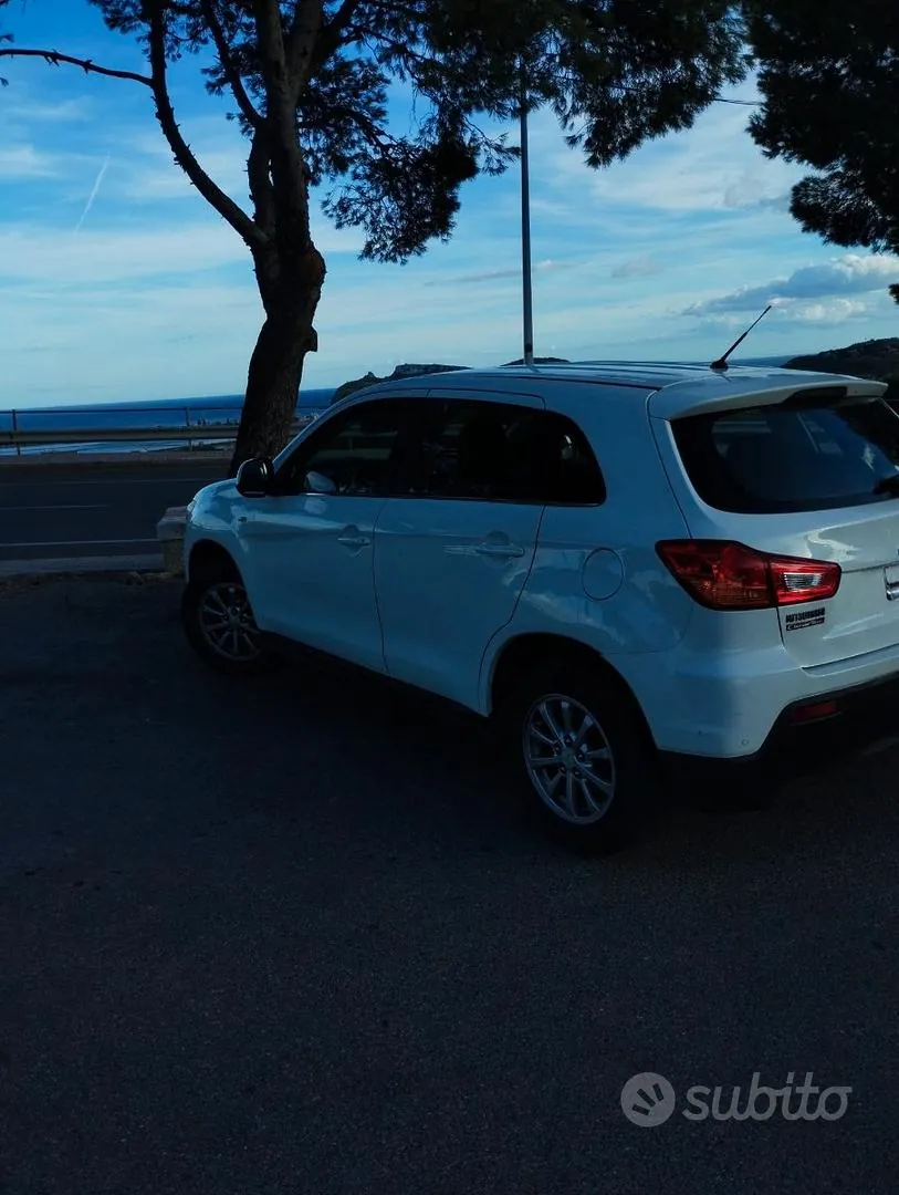 Mitsubishi Asx 2011 photo 3
