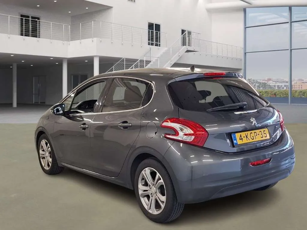 Peugeot 208 2013 photo 4