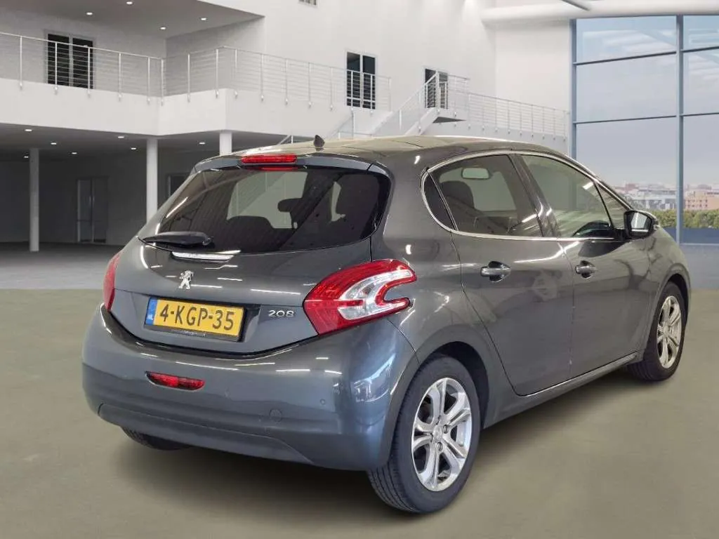 Peugeot 208 2013 photo 3