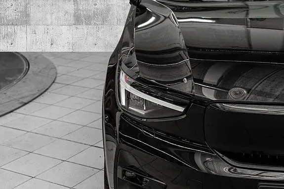 Volvo Ex40 2025 photo 4