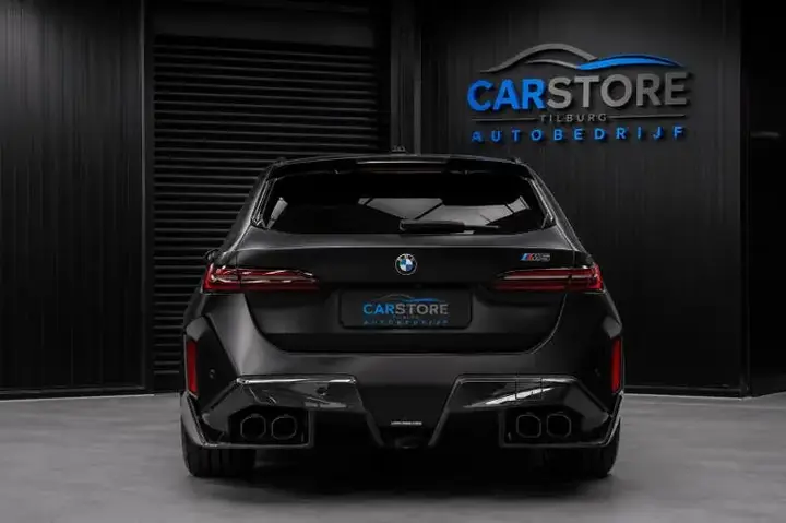 BMW 5 Series 2025 photo 4
