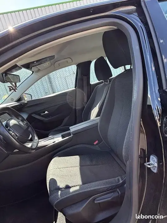 Peugeot 308 2022 photo 5