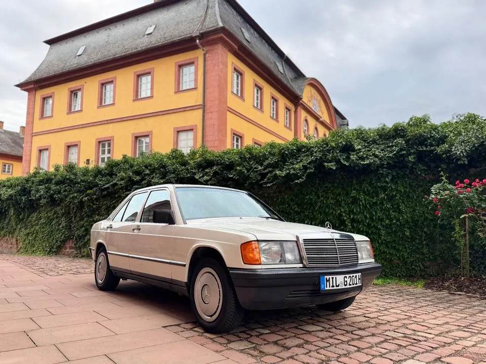 Mercedes-Benz 190D