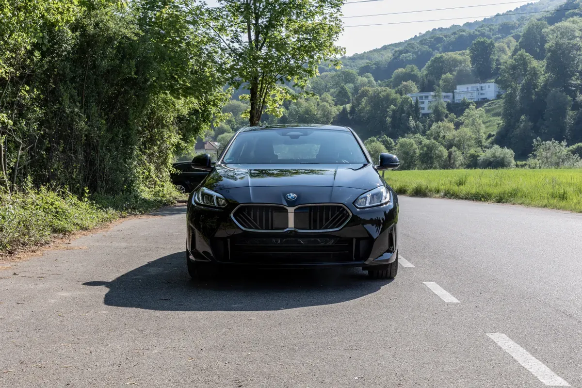BMW 1 Series 2025 photo 3