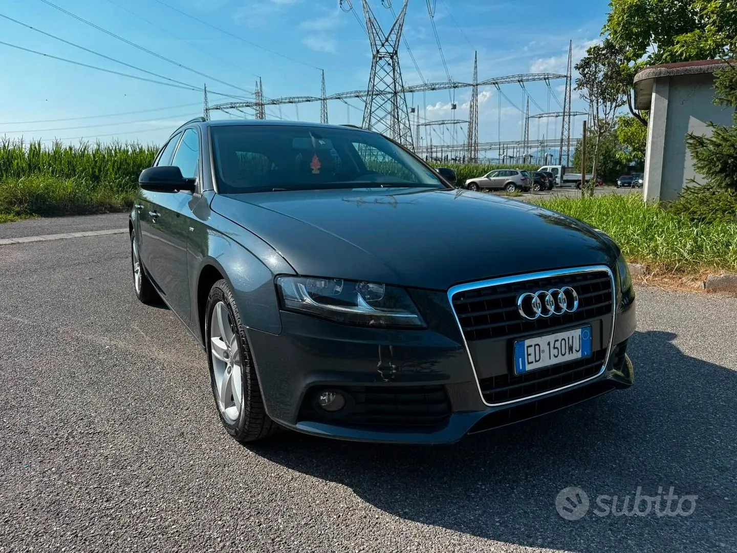 Audi A4 2010 photo 3